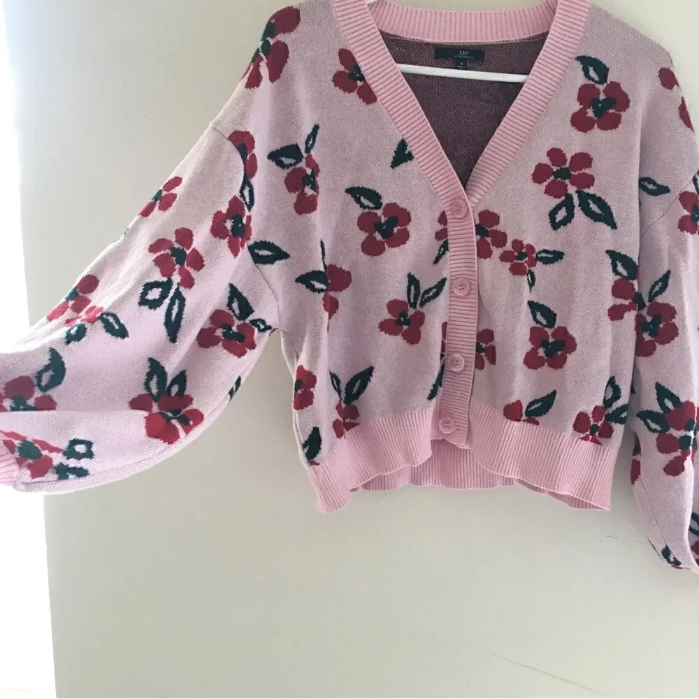 MEDIUM Thickness Adorable puff sleeve Crop sweater - Picture 2 of 8